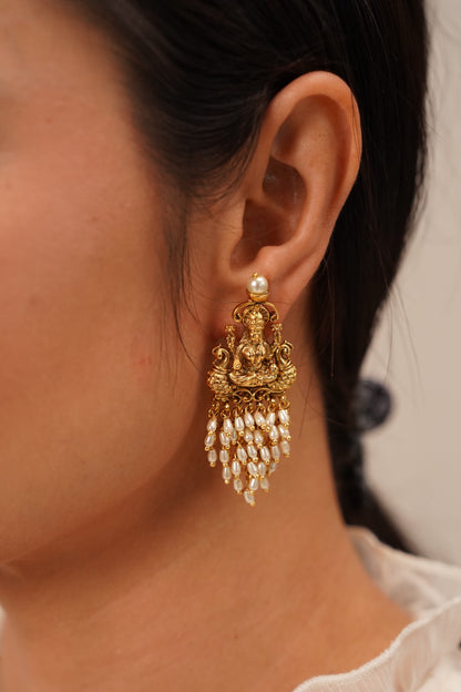 Tarani Rice Pearl Earrings