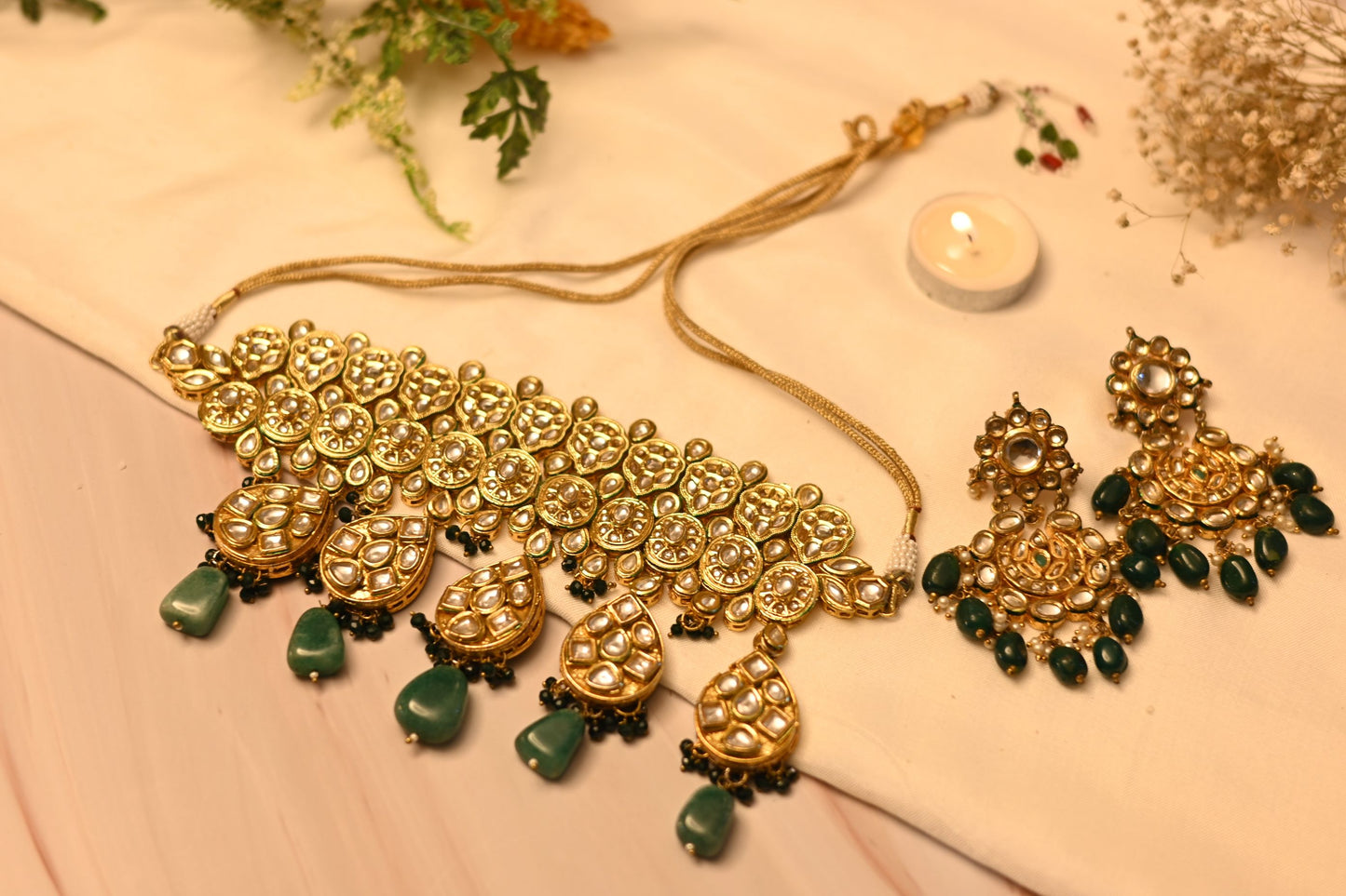 Aashvi Kundan Choker