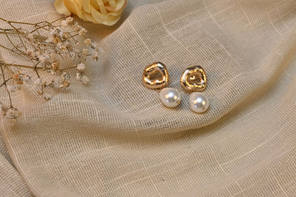 PEARLY DELIGHT earrings