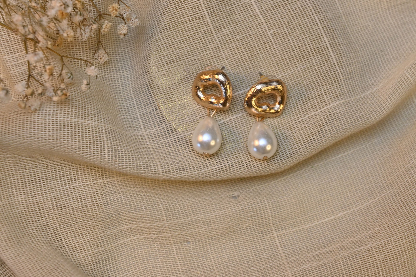 PEARLY DELIGHT earrings