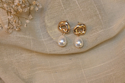 PEARLY DELIGHT earrings