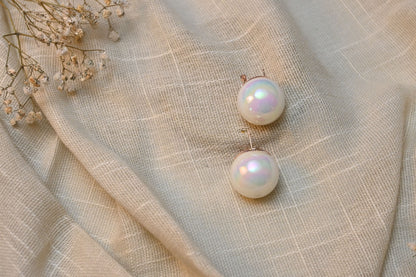 LUXE pearl earrings