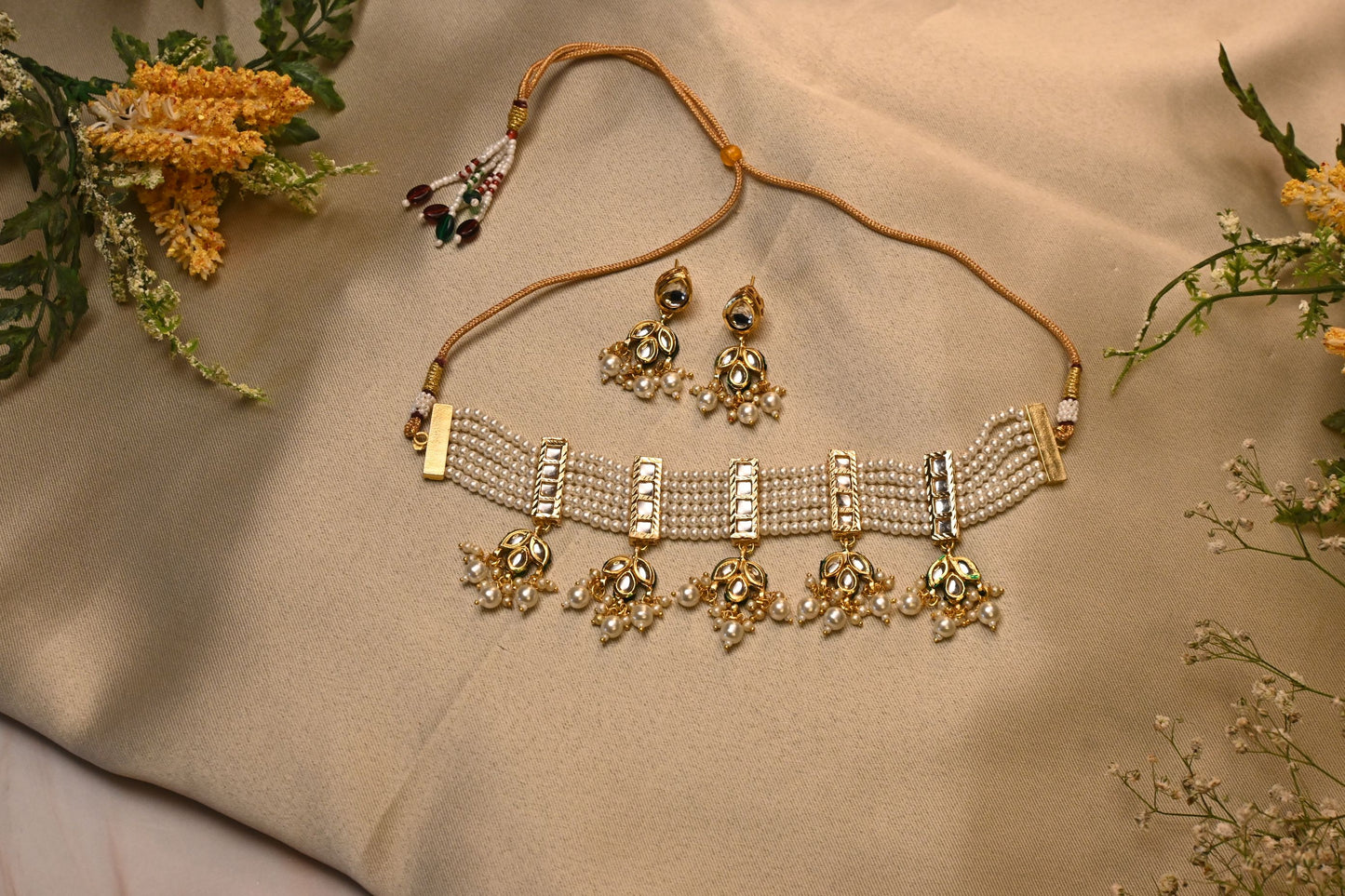 Mehar Choker