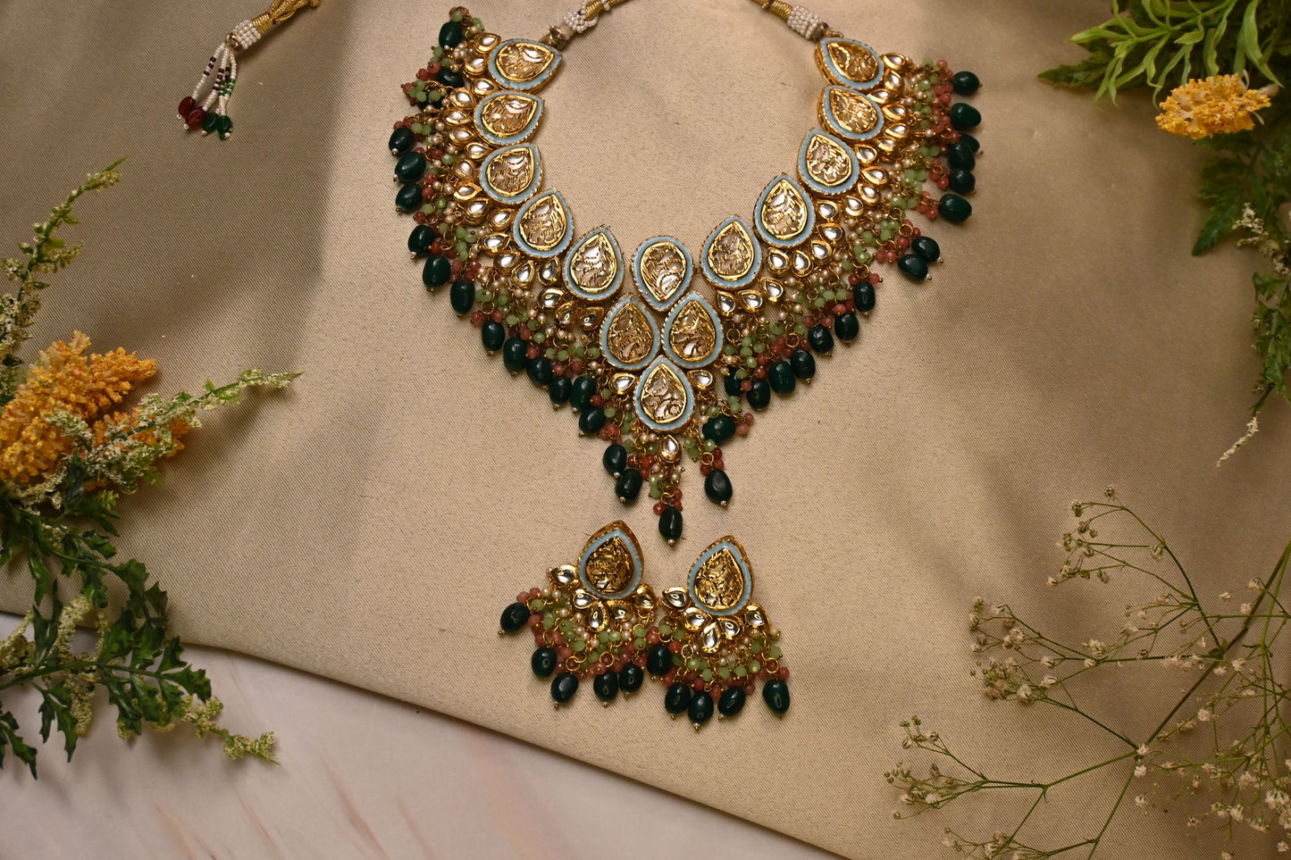 NAAZ Kundan necklace