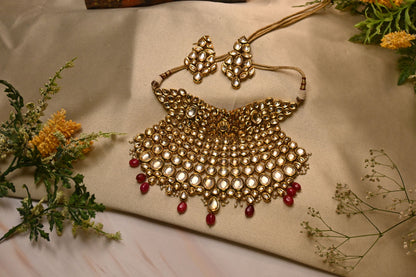 SHAAHI Kundan Necklace