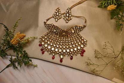 SHAAHI Kundan Necklace