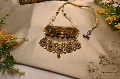 RAJWAAR choker