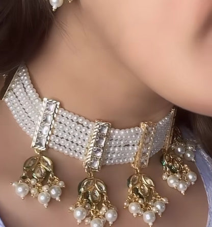 Mehar Choker